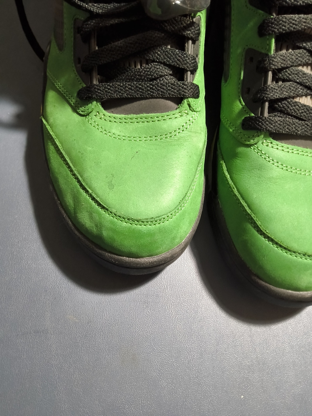 Jordan 5 "Oregon", Size 11m, Men's Retro Basketball Shoes in Green - Picture 3 of 7